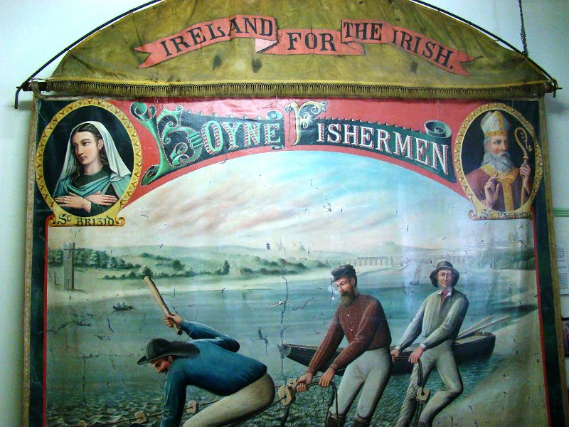 DSC08797.JPG - Drogheda: Millmount Museum oil painted trade union banners.